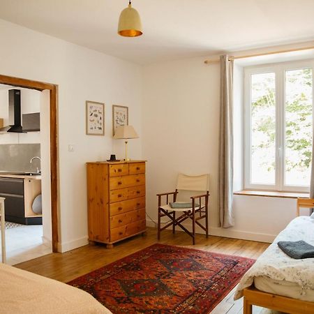 La Borgnardais Gite En Broceliande, Proche Guer - 1 A 11 Couchages Loutehel エクステリア 写真