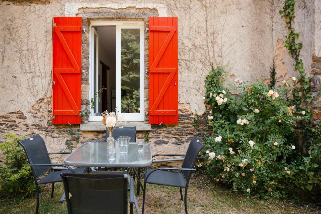 La Borgnardais Gite En Broceliande, Proche Guer - 1 A 11 Couchages Loutehel エクステリア 写真
